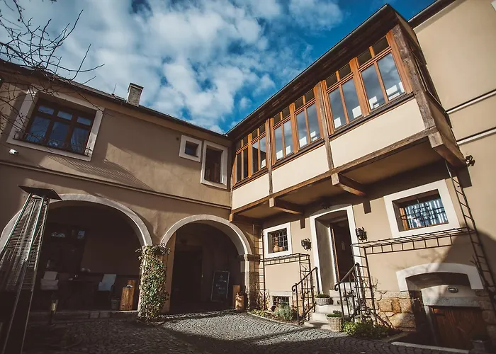 Casa de hóspedes Stybar 3*